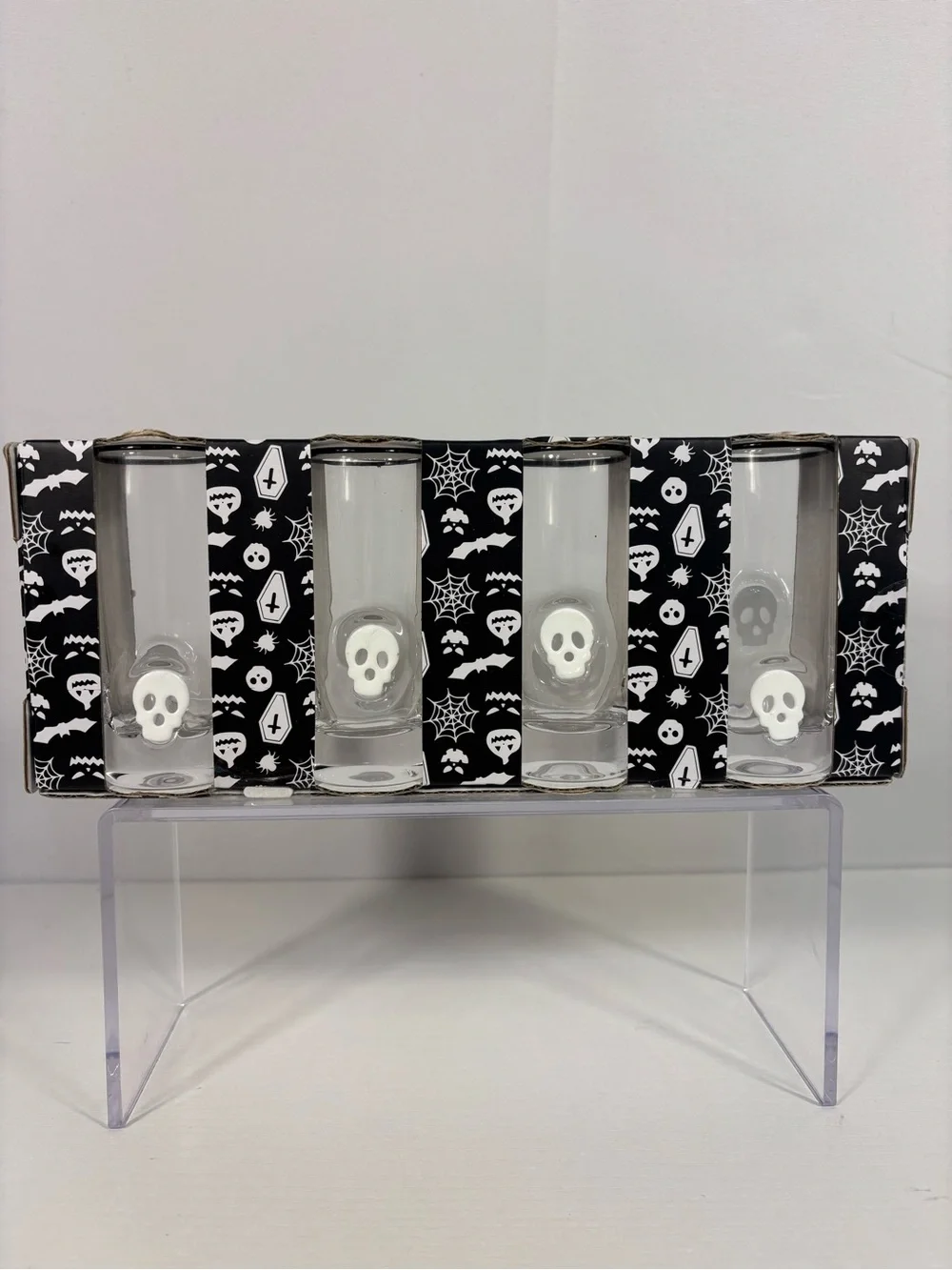 NEW! Halloween Skull Shot Glasses Set of 4 2.2 oz Spooky Skeleton Barware